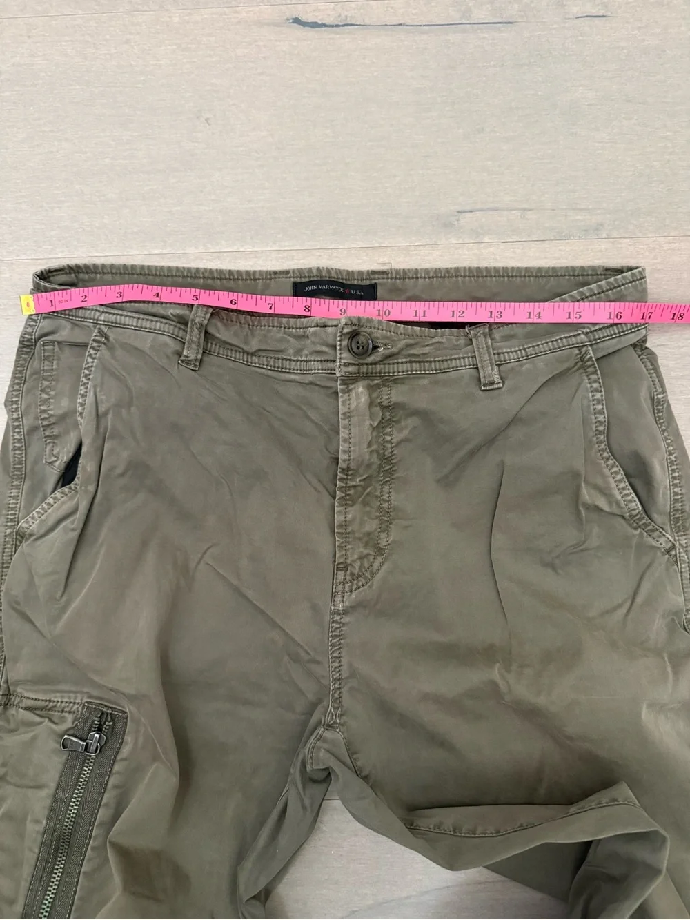 John Varvatos USA Men's Olive Cargo Utility Zip Pocket Pants, Size 33 - Picture 10 of 15